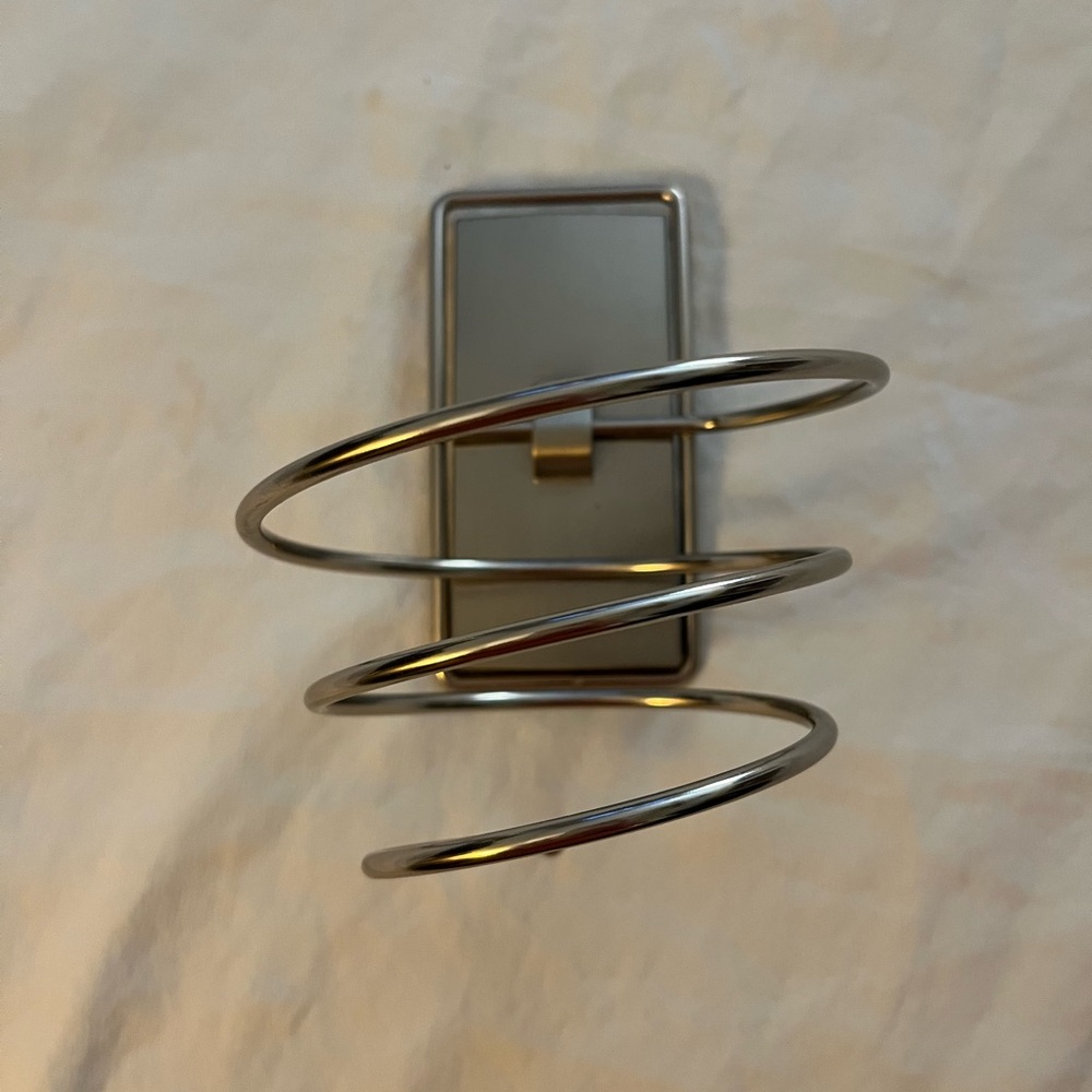 Blow Dry Holder- Use with Command Strips